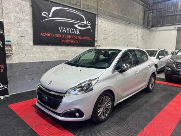 PEUGEOT 208 1.6 BLUE HDI 100 STYLE 2018, Entretenu en concession Peugeot , Climatisation 