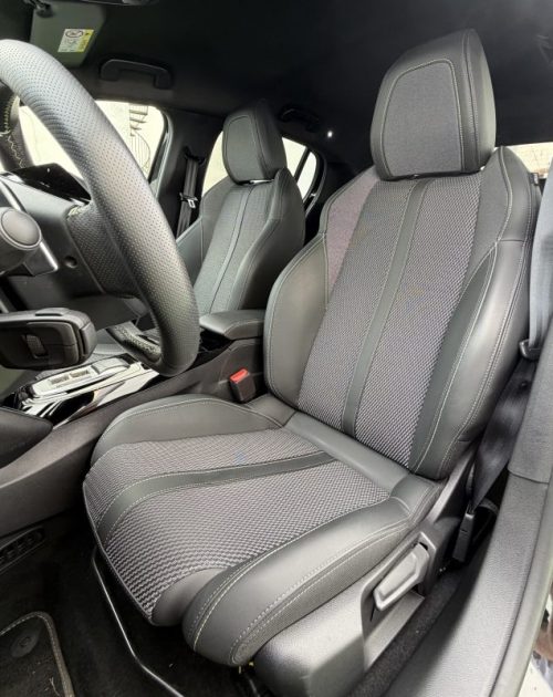 PEUGEOT 208 GT HYBRID 145 CVE-DCS6 / 1 ERE MAIN GARANTIE CONSTRUCTEUR  