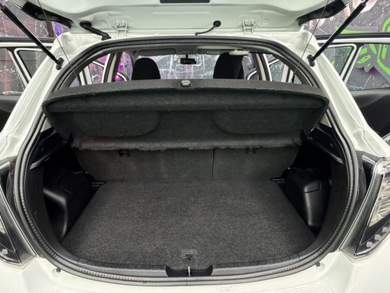 TOYOTA YARIS 1.3 VVTI 100 DYNAMIC 2014