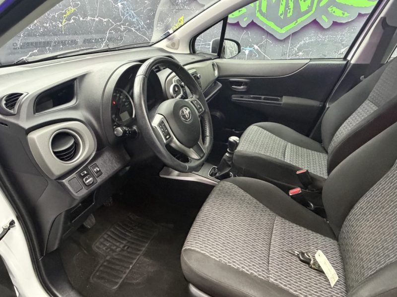 TOYOTA YARIS 1.3 VVTI 100 DYNAMIC 2014