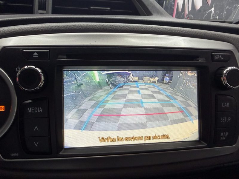 TOYOTA YARIS 1.3 VVTI 100 DYNAMIC 2014