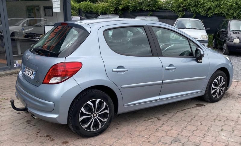 PEUGEOT 207 1.6 HDI FAP 92CV FELINE / RÉVISÉE&GARANTIE 2010