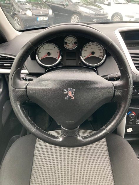 PEUGEOT 207 1.6 HDI FAP 92CV FELINE / RÉVISÉE&GARANTIE 2010