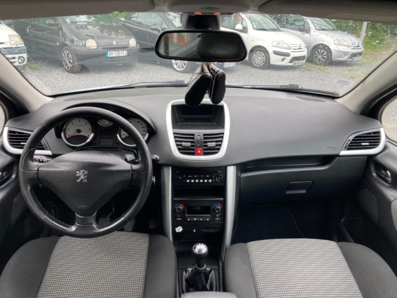 PEUGEOT 207 1.6 HDI FAP 92CV FELINE / RÉVISÉE&GARANTIE 2010