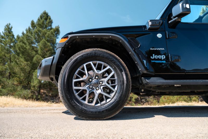 JEEP WRANGLER UNLIMITED 2.0I T 380 4XE SAHARA BA