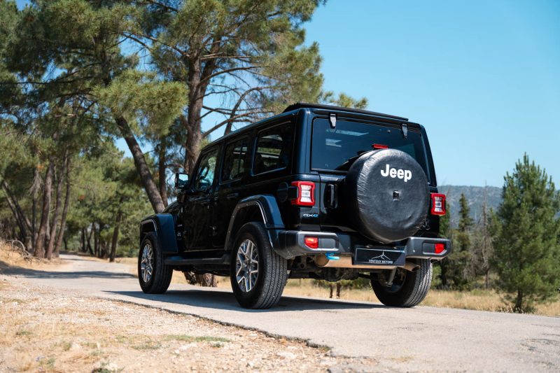 JEEP WRANGLER UNLIMITED 2.0I T 380 4XE SAHARA BA