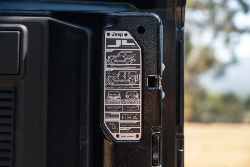 JEEP WRANGLER UNLIMITED 2.0I T 380 4XE SAHARA BA