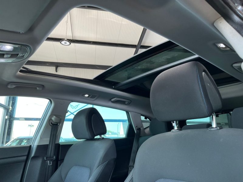 🚗 HYUNDAI TUCSON II 1.7 CRDI 141ch ⚙️ CREATIVE ☀️ Toit ouvrant 📷 Caméra de recul 📱 Apple CarPlay