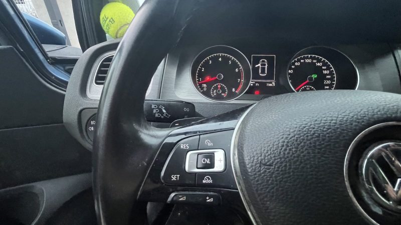 VOLKSWAGEN GOLF VII 1.4 TSI 140CH CONFORTLINE DSG7 