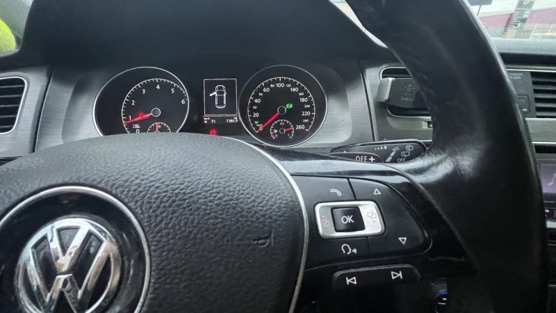 VOLKSWAGEN GOLF VII 1.4 TSI 140CH CONFORTLINE DSG7 