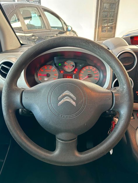 CITROËN BERLINGO 1.6 HDI 92 CV– BOÎTE MANUELLE – GARANTIE 12 MOIS OU 15.000 KM – CT OK – 2013