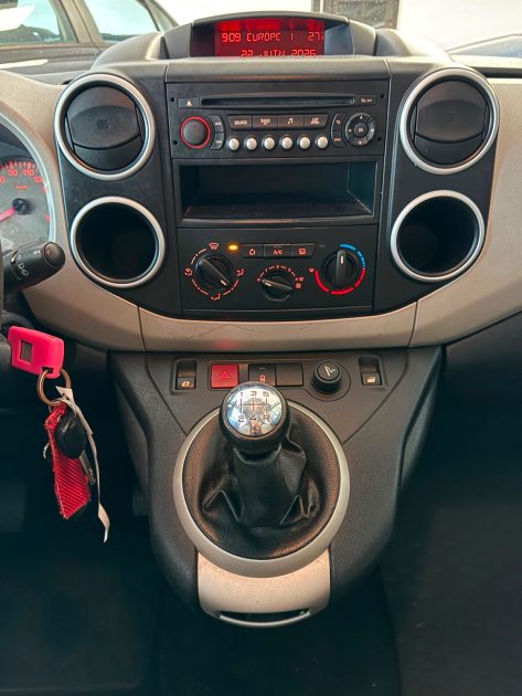 CITROËN BERLINGO 1.6 HDI 92 CV– BOÎTE MANUELLE – GARANTIE 12 MOIS OU 15.000 KM – CT OK – 2013