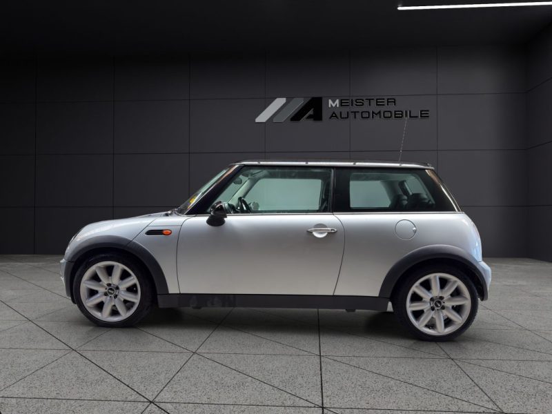 MINI COOPER 1.6 116CH 1ERE MAIN