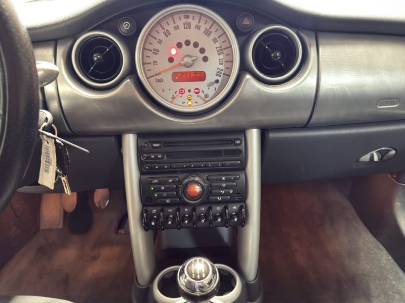 MINI COOPER 1.6 116CH 1ERE MAIN