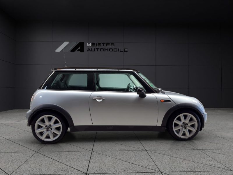 MINI COOPER 1.6 116CH 1ERE MAIN