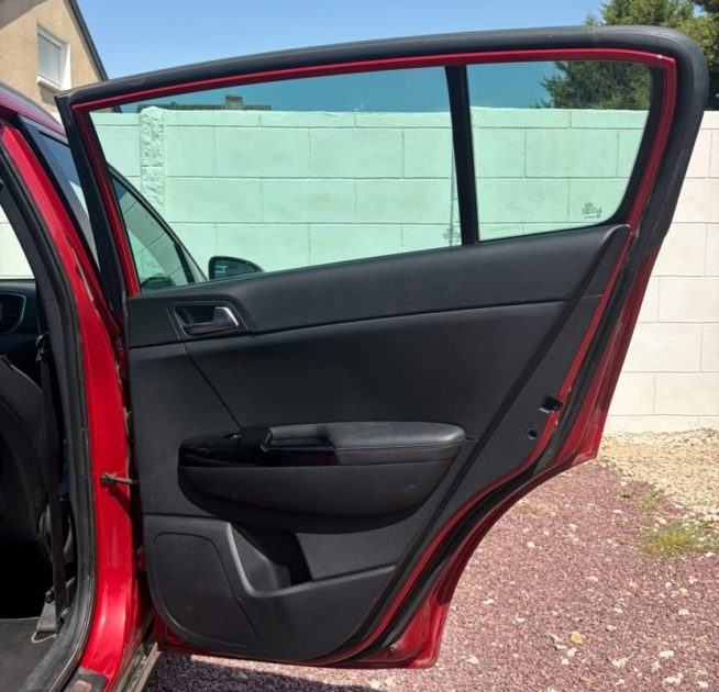 Kia Sportage Gt Line 1.7 Crdi 141CH 4x2 (Entretien Complet | Apple Carplay | Attelage)