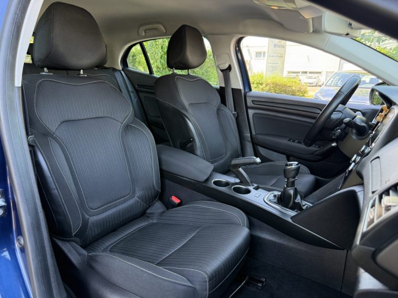 RENAULT Megane IV 1.5 dCi 115ch Business Garantie 6 Mois