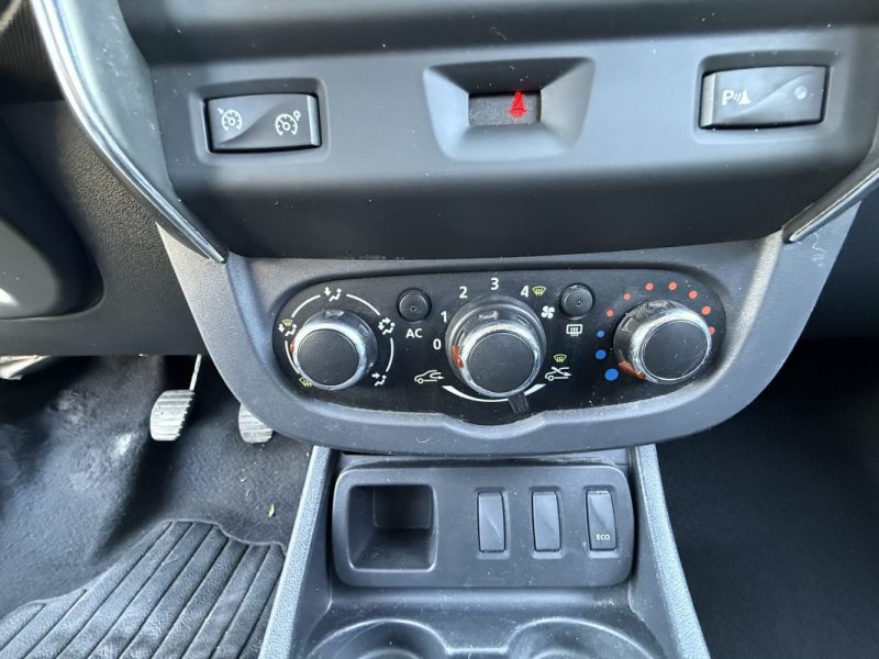 DACIA Duster 1.2l 125ch Ambiance 4X2 Garantie 6 Mois