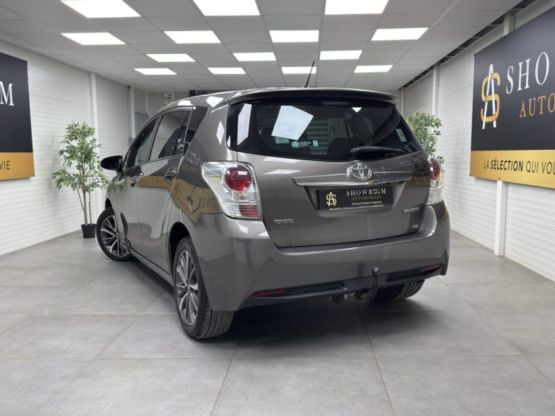 Toyota Verso (2) 132 VVT-i - Design - 1ère Main