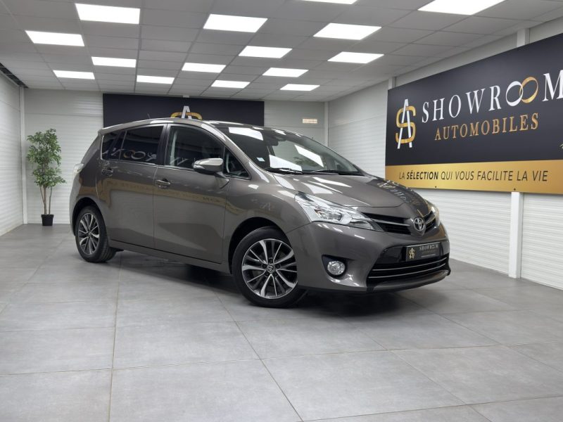 Toyota Verso (2) 132 VVT-i - Design - 1ère Main