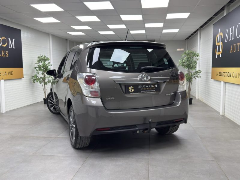 Toyota Verso (2) 132 VVT-i - Design - 1ère Main