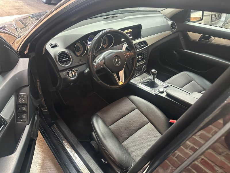 MERCEDES-BENZ CLASSE C250 AVANGARDE 2011