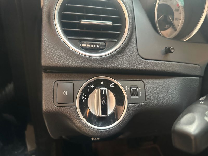 MERCEDES-BENZ CLASSE C250 AVANGARDE 2011