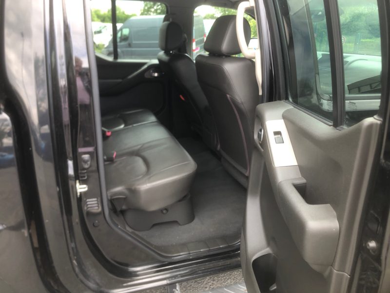 NISSAN NAVARA  2008  Boîte manuelle - 2.5 DCI 171 DOUBLE-CABINE 
