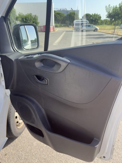 RENAULT TRAFIC L2H1 2.0 120 