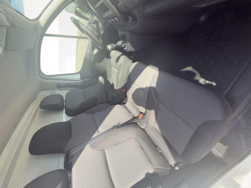 RENAULT TRAFIC L2H1 2.0 120 
