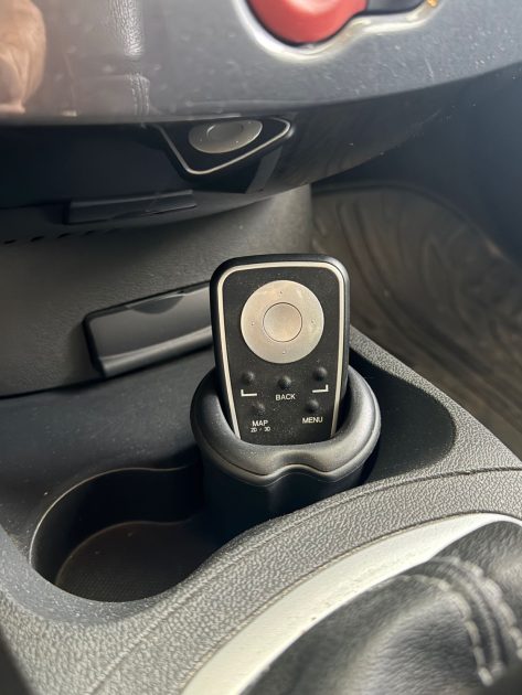 RENAULT CLIO 3 TOMTOM 1.2 16V 2011 – Distribution neuve – CT OK – Garantie 12 mois ou 15 000 km