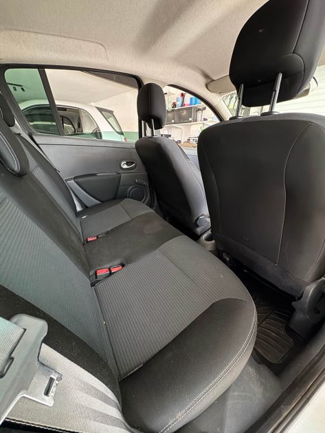 RENAULT CLIO 3 TOMTOM 1.2 16V 2011 – Distribution neuve – CT OK – Garantie 12 mois ou 15 000 km