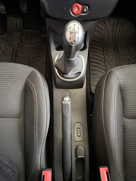 RENAULT CLIO 3 TOMTOM 1.2 16V 2011 – Distribution neuve – CT OK – Garantie 12 mois ou 15 000 km