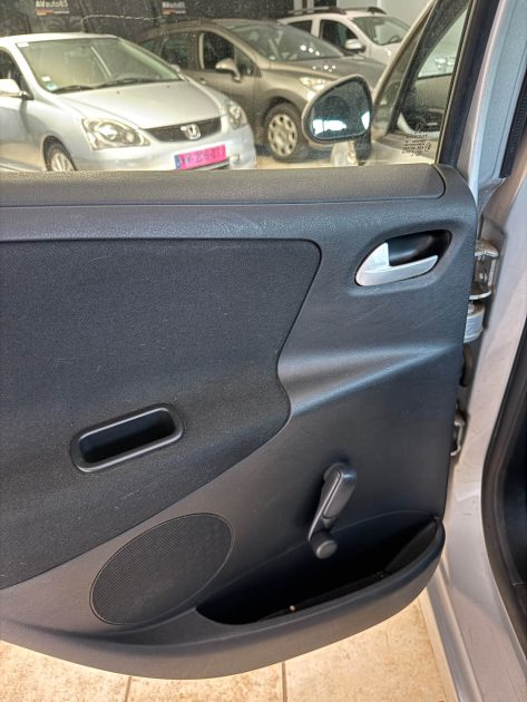 PEUGEOT 207 TRENDY 1.4 HDi 2010 – Entretien effectué – CT OK – Garantie 12 mois ou 15 000 km