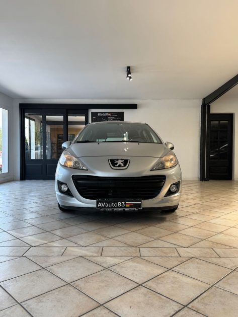 PEUGEOT 207 TRENDY 1.4 HDi 2010 – Entretien effectué – CT OK – Garantie 12 mois ou 15 000 km