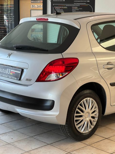 PEUGEOT 207 TRENDY 1.4 HDi 2010 – Entretien effectué – CT OK – Garantie 12 mois ou 15 000 km