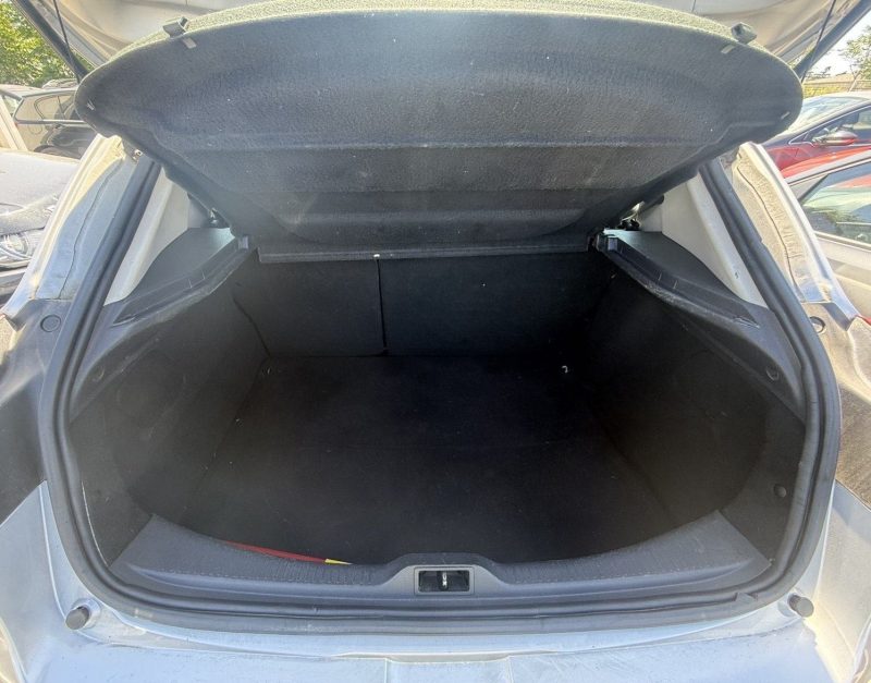 Volkswagen Golf 6 1.6 TDI 105 Ch Garantie 