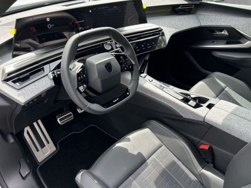 PEUGEOT 3008 GT 2025