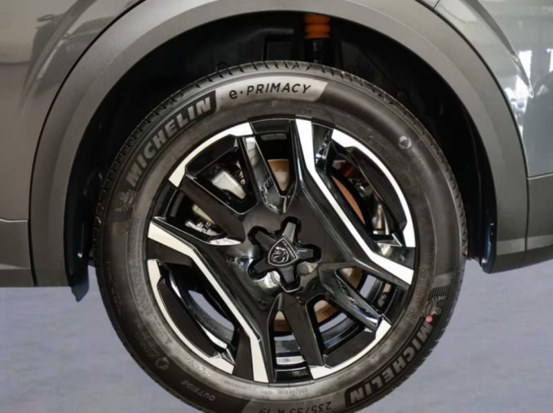 Peugeot 3008 GT Plug- In Hybrid 195 e 