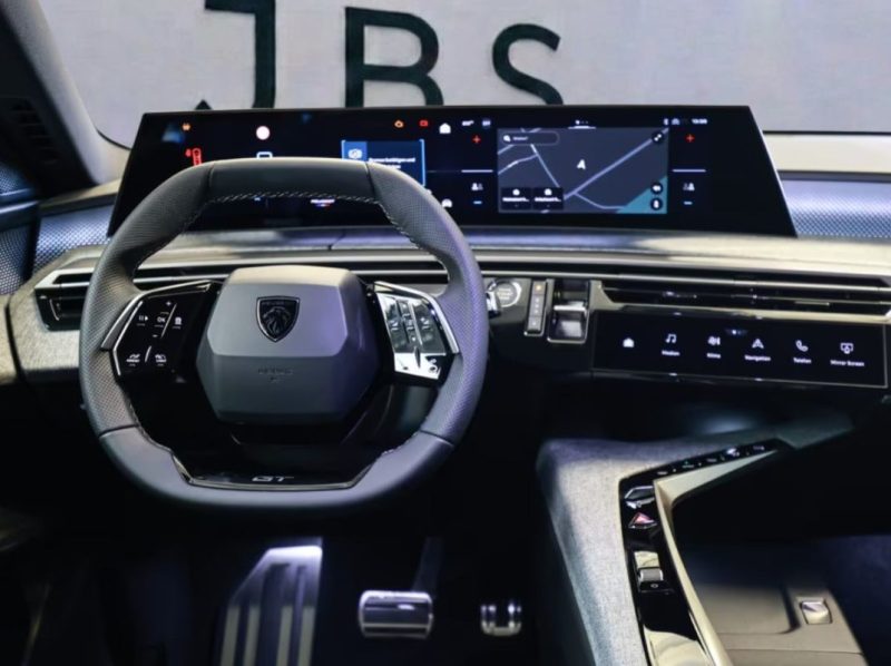 Peugeot 3008 GT Plug- In Hybrid 195 e 