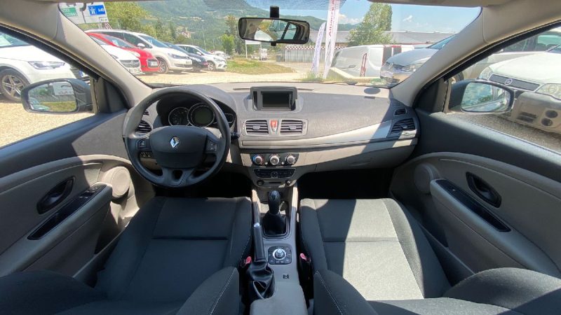 RENAULT Megane - 1.6 TomTom Edition 100ch essence