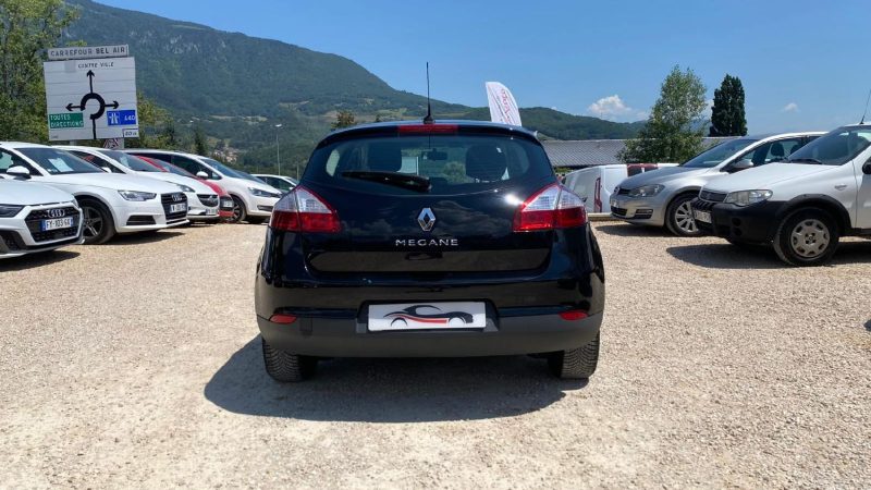 RENAULT Megane - 1.6 TomTom Edition 100ch essence