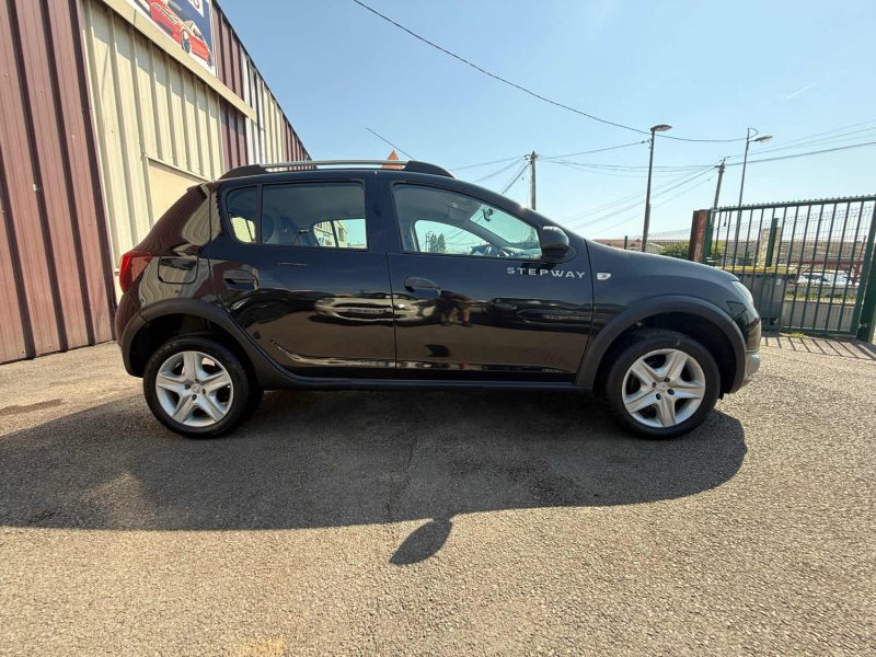 DACIA SANDERO 2 STEPWAY 0.9I - 12V TURBO TCE 90CV PRESTIGE 2015