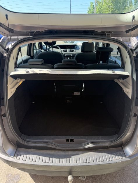 RENAULT SCENICIII 1.5 DCI 110 AUTHENTIQUE 2013