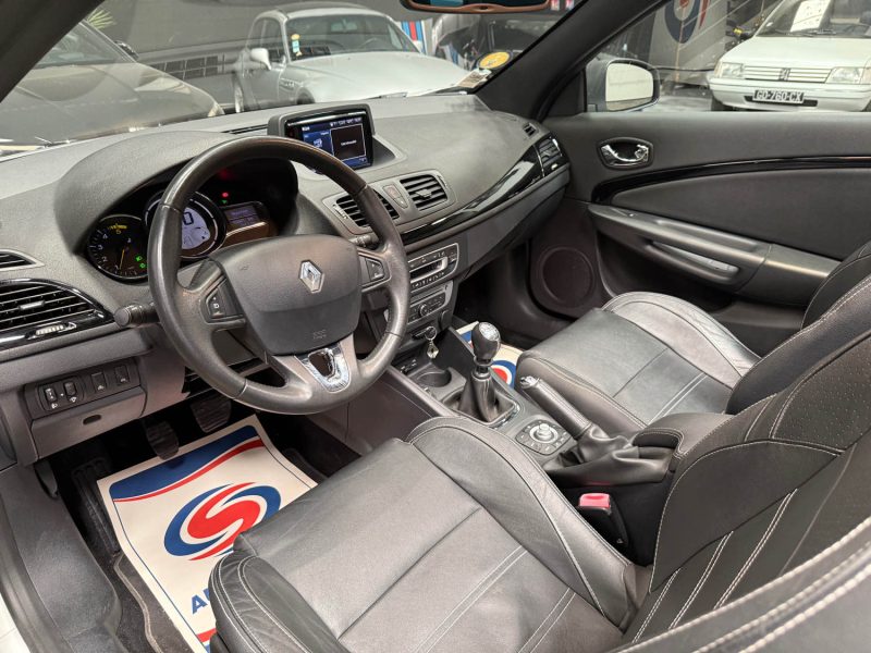 MAGNIFIQUE RENAULT MEGANE CC 1.6 DCI 130 CH ( SIÈGES CHAUFFANTS, RADAR DE RECUL) ⭐️⭐️⭐️⭐️⭐️