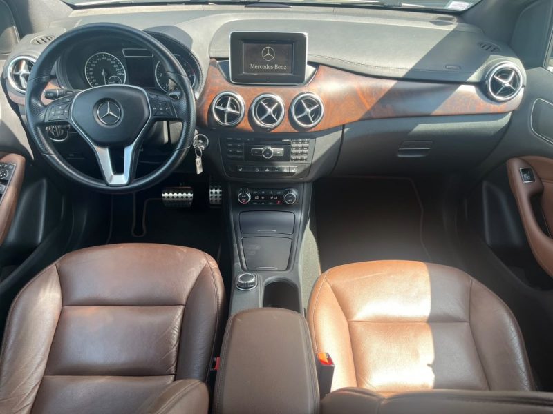 MERCEDES CLASSE B B200 CDI 136Ch FASCINATION- Full Option - Toit Ouvrant - Caméra de recul 