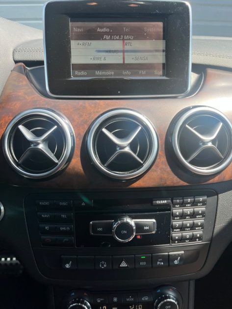 MERCEDES CLASSE B B200 CDI 136Ch FASCINATION- Full Option - Toit Ouvrant - Caméra de recul 