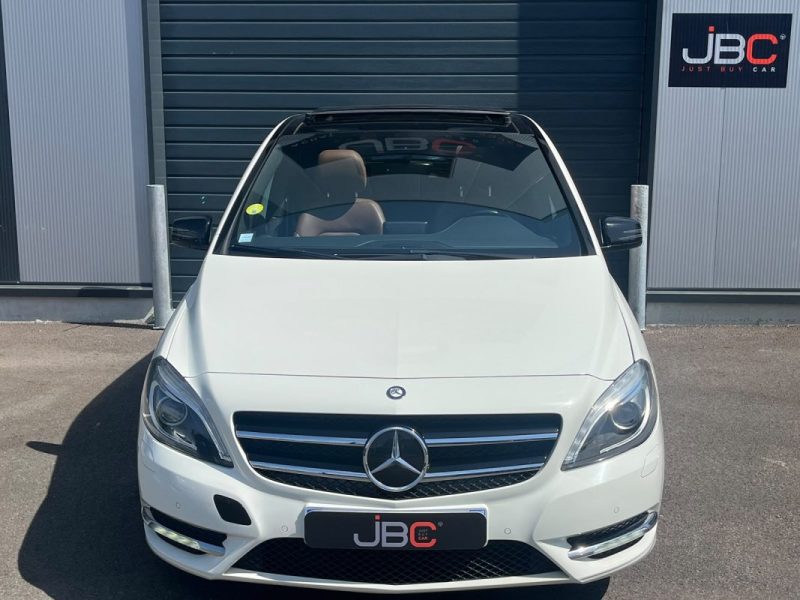 MERCEDES CLASSE B B200 CDI 136Ch FASCINATION- Full Option - Toit Ouvrant - Caméra de recul 