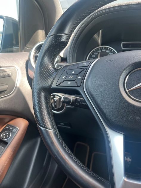MERCEDES CLASSE B B200 CDI 136Ch FASCINATION- Full Option - Toit Ouvrant - Caméra de recul 