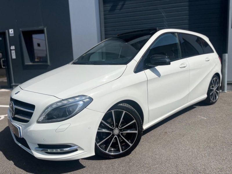 MERCEDES CLASSE B B200 CDI 136Ch FASCINATION- Full Option - Toit Ouvrant - Caméra de recul 